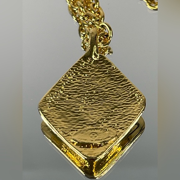 CHANEL CC Logo Charm Necklace - Picture 5 of 9